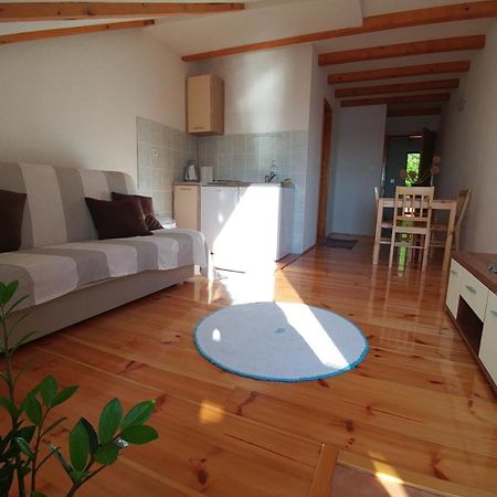 Ferienwohnung Adio Mare Pomena Exterior foto